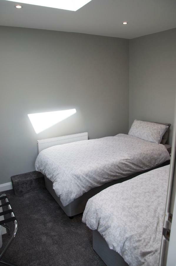 The Square Guest Apartment Stewartstown Buitenkant foto